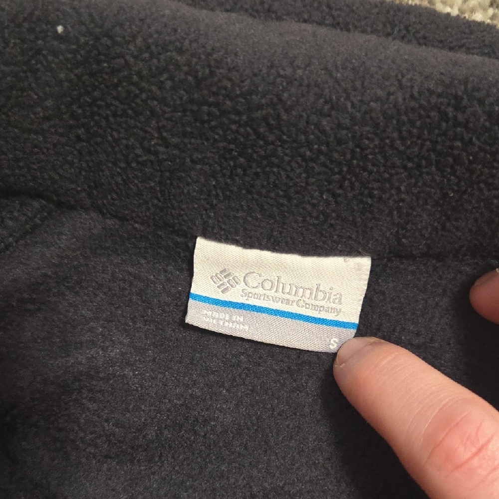 Columbia womens Black Fleece Jacket - Picture 2 of 2